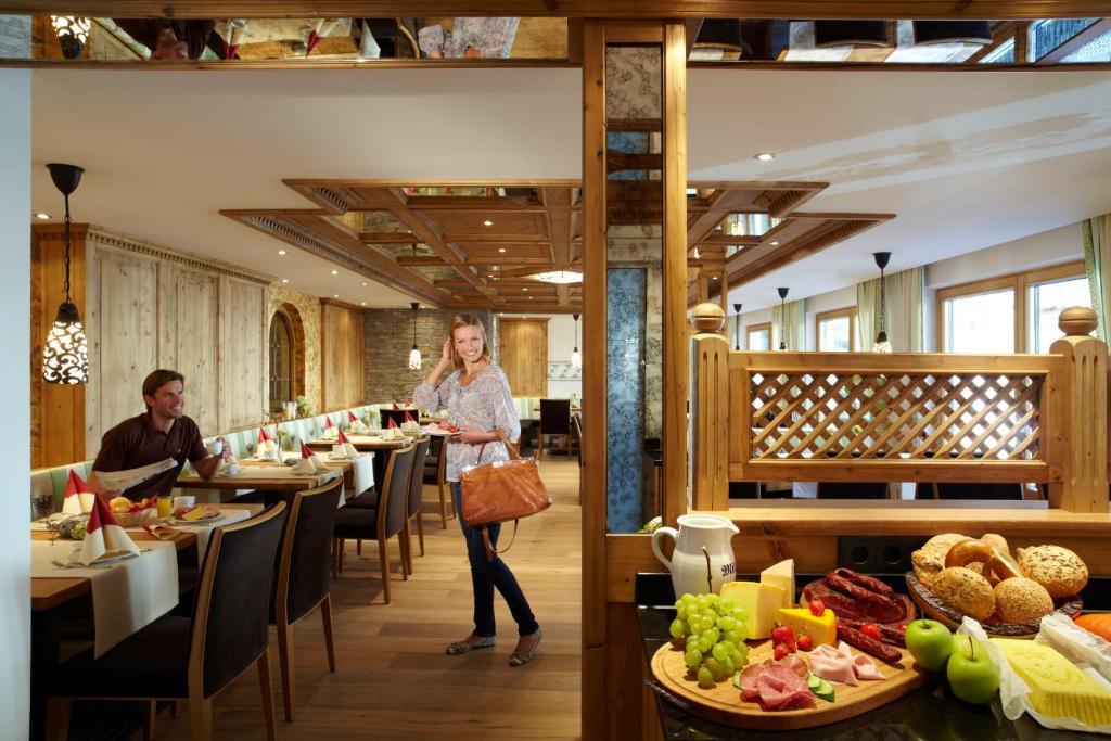 Hotel Am Roemerweg Fiss Luaran gambar